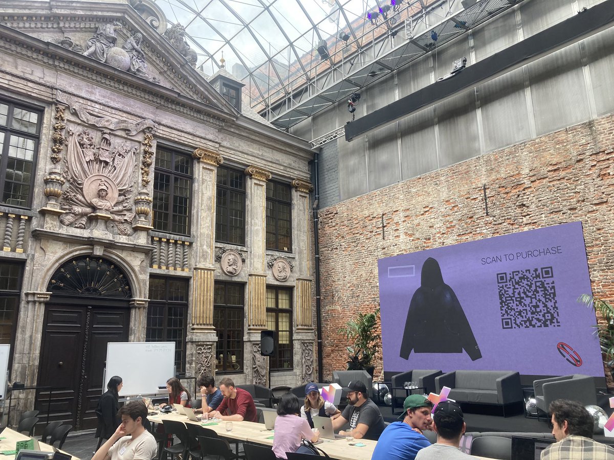 PolyGuildBLN's tweet image. What better way to kickstart @EthCC than with the @0xPolygon AggCave in Brussels! 🚀 #EthCC #Polygon