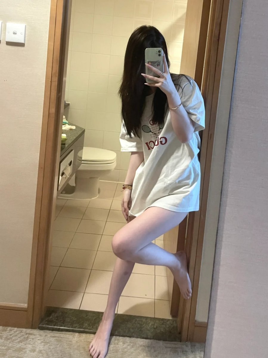 ariep333's tweet photo. I have to go to work today, and the weather is cloudy, so I just want to drink hot coffee and relax😢☕️ https://t.co/53XMbbxYpu
