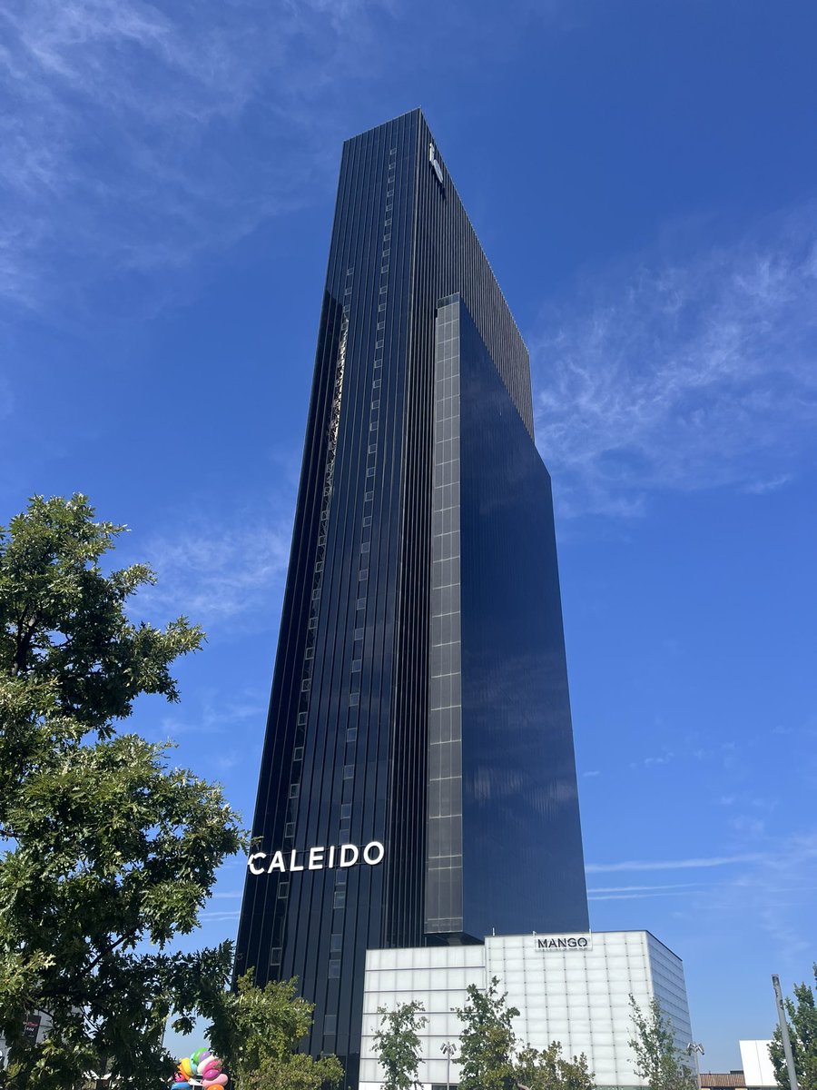 Excited to be in Madrid for the Annual Conference <a href="/ICON__S/">ICON•S</a> 🇪🇸
Will be speaking about procedural rights and soft law tomorrow at 17.00 👩‍💻