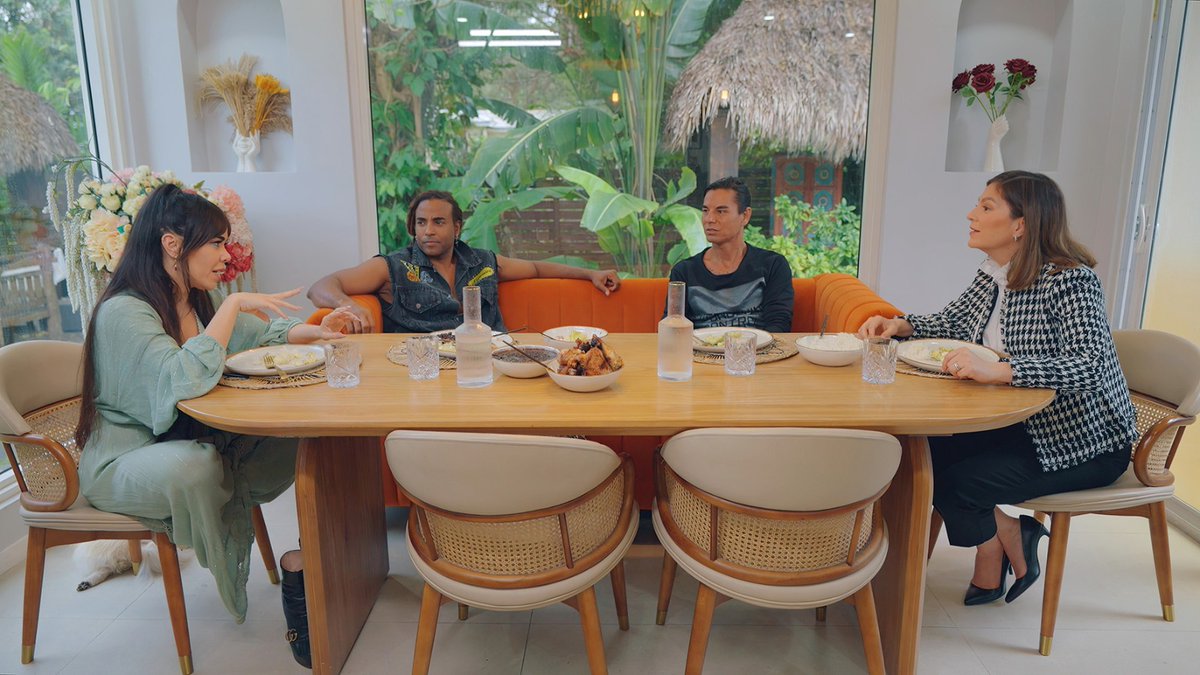 RTVE_Com's tweet image. Este martes, tras el España-Francia de la Eurocopa, @La1_tve  estrena 'Los Iglesias. Hermanos a la obra', un nuevo y sorprendente formato de reformas con Chábeli y Julio Iglesias Jr. al frente.

rtve.es/n/16178239