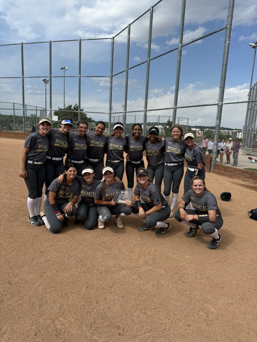 londonfrye2026's tweet image. Finished 3rd in @COSparkFire played 11 games! What an experience! @ROCKGOLDVA @RockGoldVA16U @getpureperform #Slapper #GetonBase