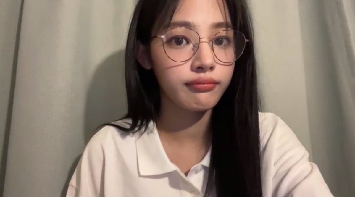 🧎‍♀️