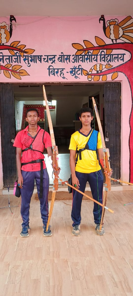 नेताजी सुभाष चन्द्र बोस आवासीय विद्यालय खूंटी के दो तीरंदाजों का भारतीय खेल प्राधिकरण, साई तीरंदाजी प्रशिक्षण केंद्र रांची में  बिरसा मुंडू और अमित कुमार का चयन हुआ है| <a href="/JepcJharkhand/">JEPC Jharkhand</a> <a href="/dc/">dc</a>