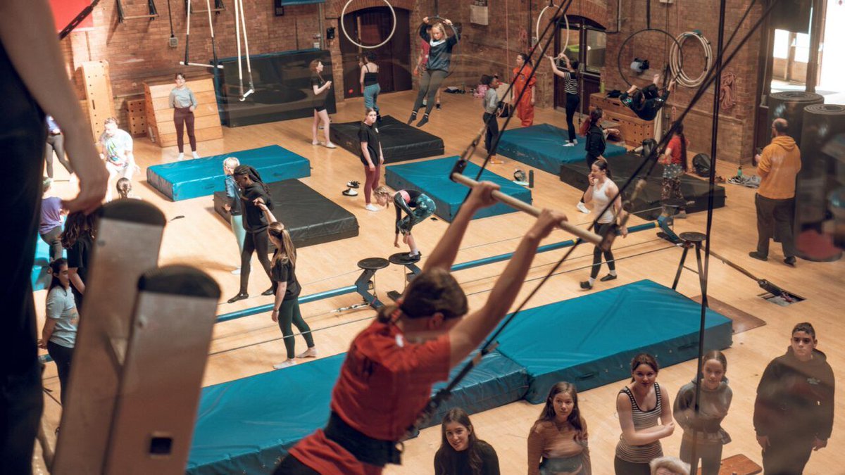 Turtle Key Arts (@turtlekeyarts) on Twitter photo Join our friends <a href="/NationalCircus/">The National Circus</a> for their 2024 Summer School!
Try your hand at silks, juggling, hoop diving, acrobalance, flying trapeze, clowning, aerial, tumbling, parkour and much more!
For young people aged people 8 - 15 years old.
buff.ly/4cwqvpU Join our friends <a href="/NationalCircus/">The National Circus</a> for their 2024 Summer School!
Try your hand at silks, juggling, hoop diving, acrobalance, flying trapeze, clowning, aerial, tumbling, parkour and much more!
For young people aged people 8 - 15 years old.
buff.ly/4cwqvpU