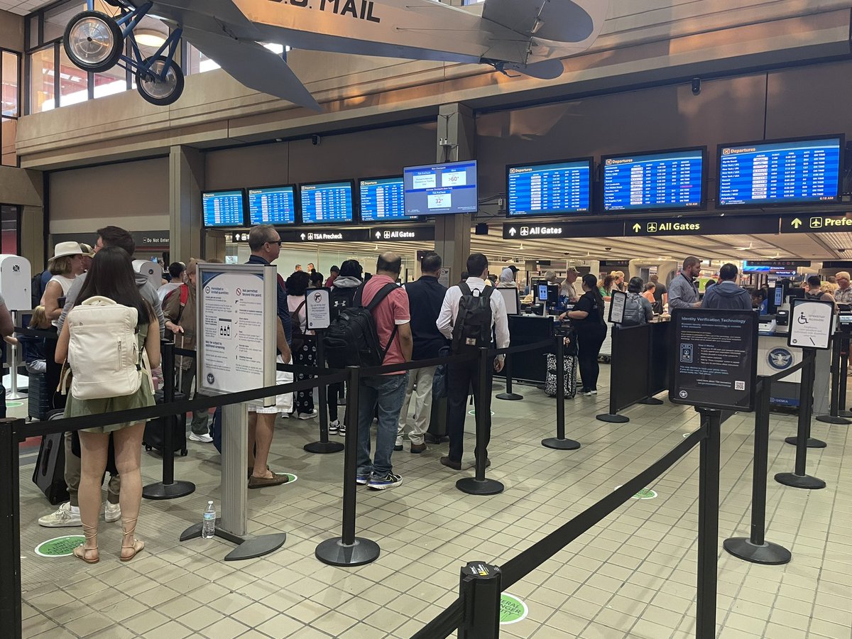 This is what it looked like at PIT this AM, the 1st day TSA PreCheck members went to an alternate security checkpoint in an effort to keep lines moving.  Some flyers said these lines were the worst they’ve seen and that these changes weren’t enough. Others had no complaints <a href="/WPXI/">WPXI</a>