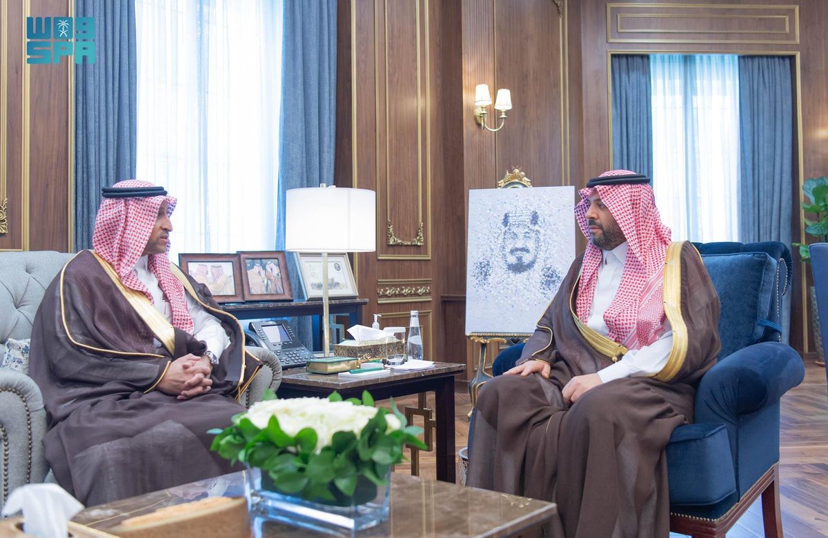 SPAregions's tweet photo. أمير منطقة الحدود الشمالية يستقبل الرئيس التنفيذي لبنك التنمية الاجتماعية.
https://t.co/psdiDPUZ8g
#واس_عام https://t.co/Sc0xIg33IW
