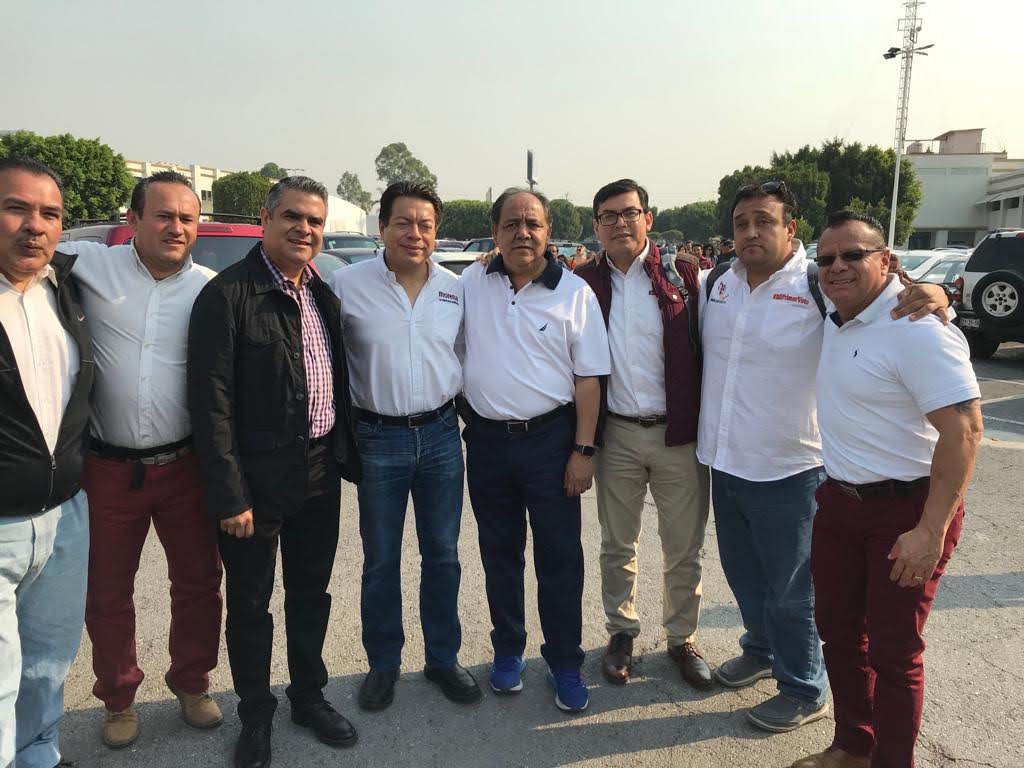 mikytoledo's tweet photo. @mario_delgado @Claudiashein @OHarfuch @rosaicela_ Maestro Mario felicidades por su nombramiento sabemos que cumplirá cabalmente el gran encargo que le ha conferido nuestra Presidenta de la Educación la Dra. @Claudiashein en horabuena @_TuRED nos unimos a su merecido Designación. https://t.co/PnzCtXTio3