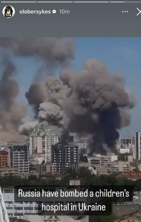 на відміну від уйобків Editors, Оллі Сайкс з Bring Me The Horizon продовжує базувати вже третій рік❤️‍🩹