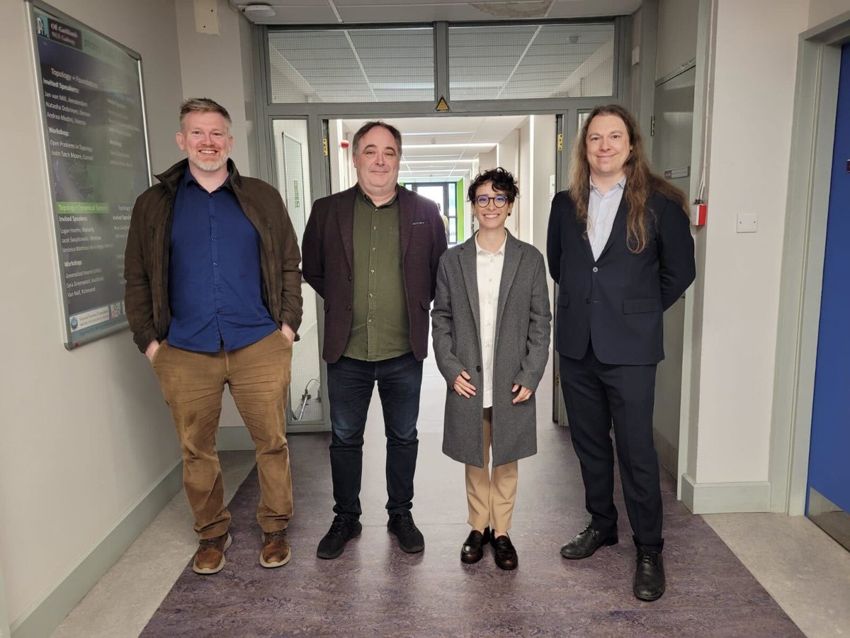 pilib_'s tweet image. Massive congratulations to @MarielBarbachan , who successfully defended her PhD! Sincere thanks to examiners Marco Nobile @aresio (Ca' Foscari University of Venice) and Colm O'Riordan, and to viva Chair, Matt Dorman. Thanks also to Prof. Enver Akalin, collaborator at @EinsteinMed