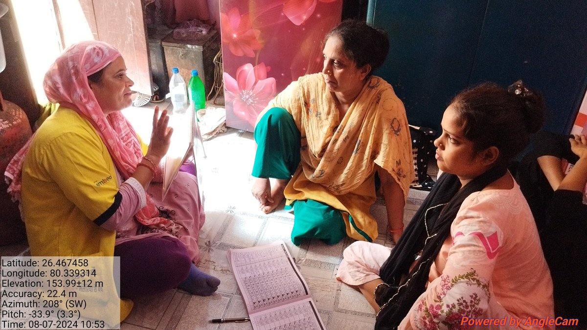 RashmiB18317291's tweet image. एम्बेड परियोजना के तहत  कानपुर में बस्ती gora kabristan में डेगू और मलेरिया के बारे में जानकारी दी 
 #MalariaFreeIndia
#Embed2Endmalaria 
#Malaria
#Dengue 
#DengueFreeIndia
@sammaansingh
@sksomya
@rajesh_amh