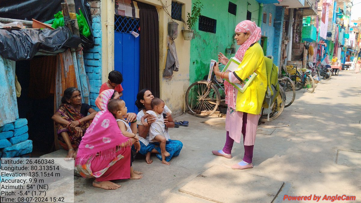 RashmiB18317291's tweet image. एम्बेड परियोजना के तहत  कानपुर में बस्ती gora kabristan में डेगू और मलेरिया के बारे में जानकारी दी 
 #MalariaFreeIndia
#Embed2Endmalaria 
#Malaria
#Dengue 
#DengueFreeIndia
@sammaansingh
@sksomya
@rajesh_amh