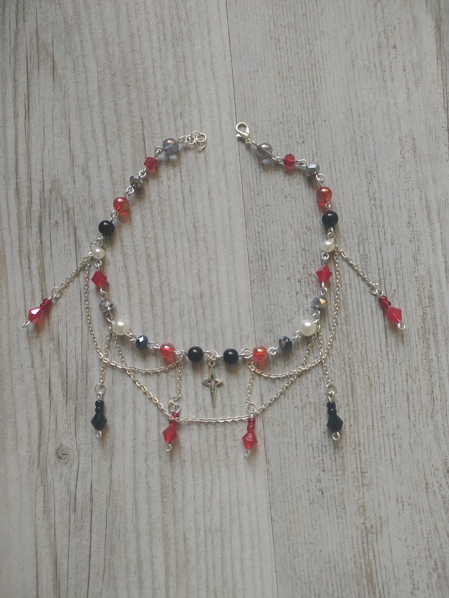 __miom__'s tweet photo. I kinda thinking about seling handmade jewelry (custom made). Would someone was interested? Photos of some pieces i made. https://t.co/gU28KmW0QV