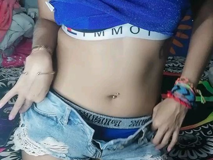 I'm online right now on SkyPrivate - pay-per-minute system for Skype live shows. Call me right now in