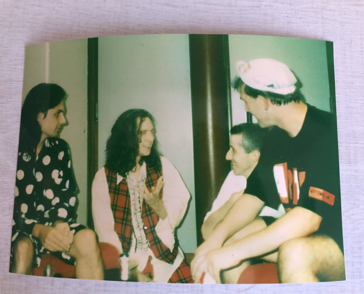 <a href="/mileshuntTWS/">Miles Hunt</a> <a href="/mrjimBob/">Jim Bob</a> and @fruitbatUSM enjoying each others company at the Ein Abend in Wien festival in 1991.