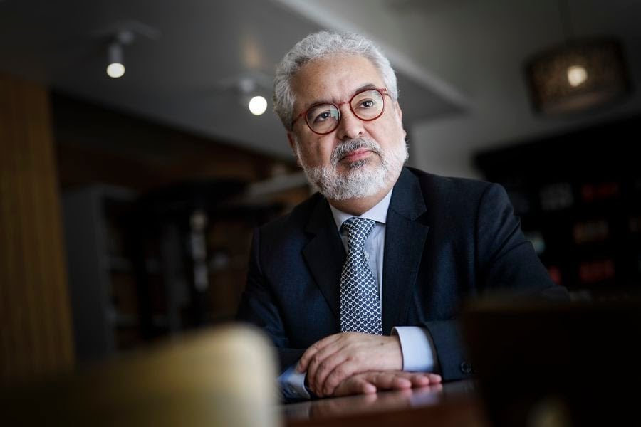 diputadonaranjo's tweet photo. Mientras HERMOSILLA y su BANDA están escondidos. La de ALCALDES encabezada por el TORREALBA descansan en su casa.Por eso vamos en 12.696 horas y con la complicidad de la FISCALIA y los JUECES la corrupción avanza en el país. https://t.co/jH1Fez01Cs