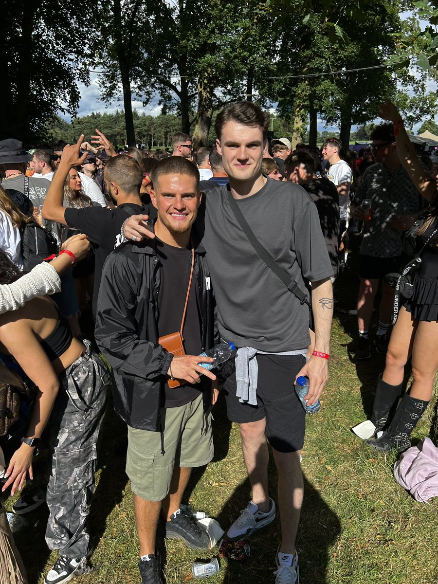 Louis Blair tweet media