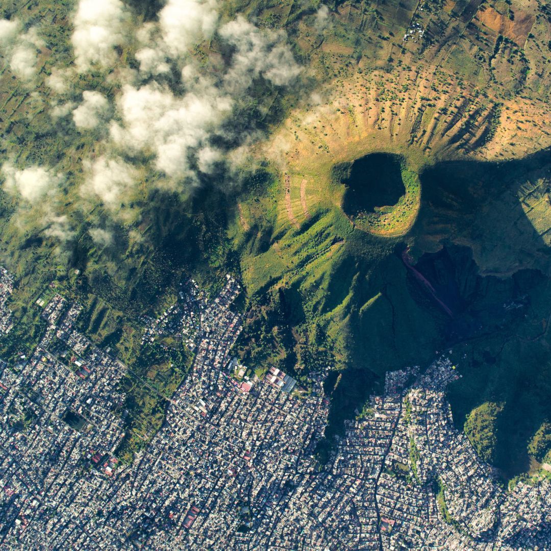 Próximamente..
"Arquitecturas Contemporáneas. México"
Por Manuel Cervantes

Muy pronto! 👇
bit.ly/3K18Yt9