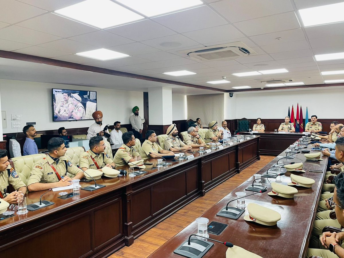 DGPPunjabPolice's tweet photo. Delighted to have interacted with the 28 bright young minds of the 2023 IPS batch, including 2 from #Bhutan! 

Punjab Police is committed to fostering a culture of excellence and innovation in policing. Our discussion on state security and policing challenges was insightful and thought-provoking. I'm confident that these talented officers will make a significant impact in their future roles. Wishing them all the best on their journey to serve and protect with honor and integrity! #PunjabPolice #IPS #Leadership