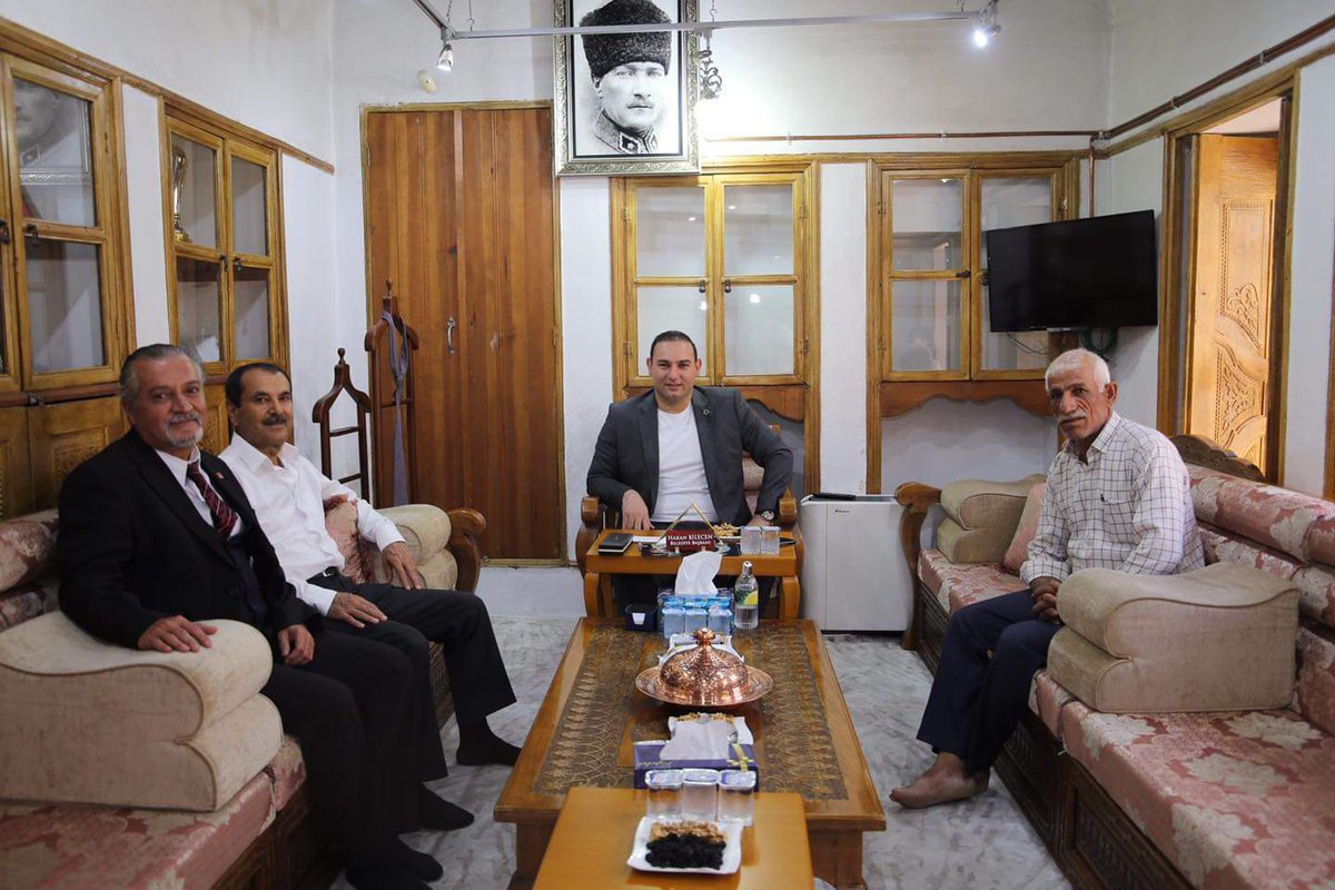 Belediye Başkanımız İsmail Kördeve Kilis Belediye Başkanı Hakan Bilecen'i makamında ziyaret etti.

<a href="/avhakanbilecenn/">Av. Hakan Bilecen</a>