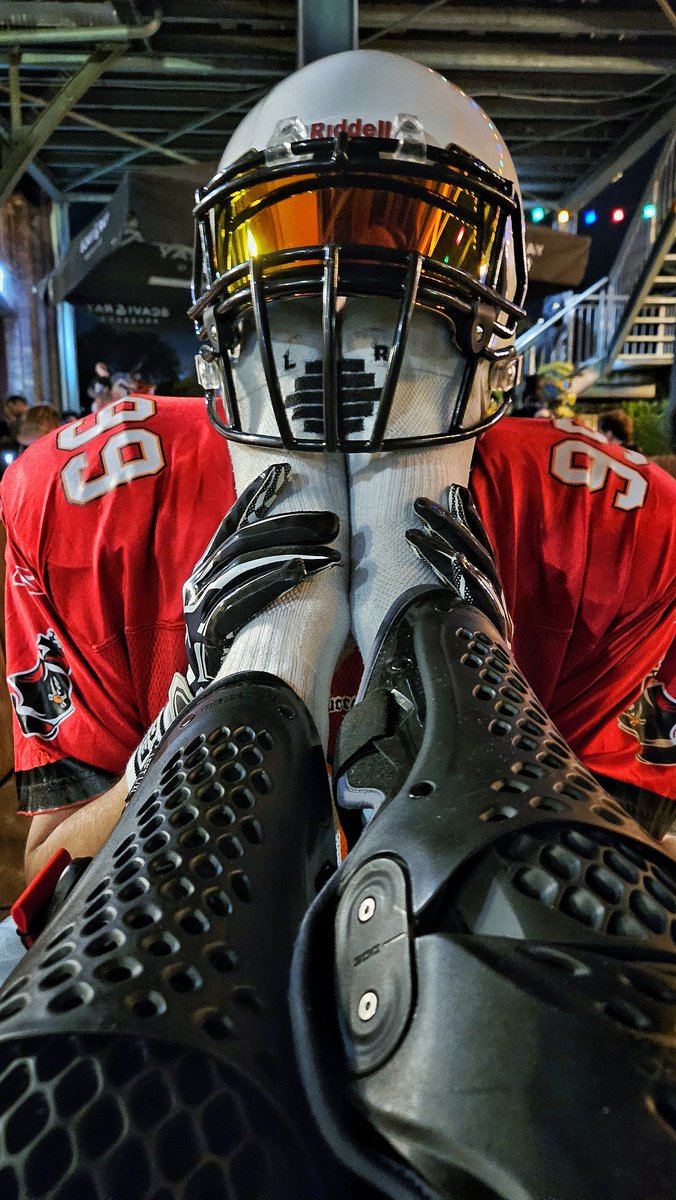 Sniffing <a href="/BDGearDevil/">GearDevil</a> his worn, soaked socks 😈