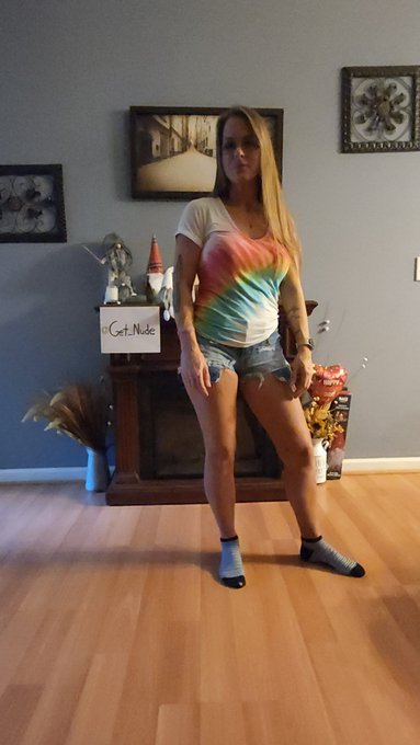 #GetNude4GetNude #FanSign *A MUST* Head On Over To #TeamGetNude Gorgeous @hotwife800 For the HOTTEST<a href="/tag/getnude4getnude"class="tags">#GetNude4GetNude</a><a href="/tag/fansign"class="tags">#FanSign</a><a href="/tag/onoff"class="tags"><span>#onoff</span></a><a href="/tag/teamgetnude"class="tags"><span>#teamgetnude</span></a><a href="/tag/myfollowersarebetterthanyours"class="tags"><span>#myfollowersarebetterthanyours</span></a>