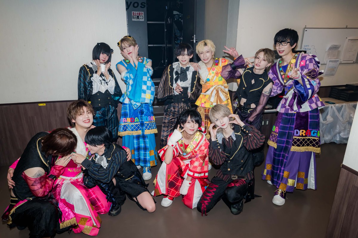info__paragon's tweet photo. 『夢喰NEON×パンダドラゴン 2MAN-LIVE』

本日も暑い中沢山の方にご来場いただきありがとうございました‼️

いつもイベント等でご一緒すると仲良くさせていただき遂には2組でイベントまでしていただいてとても光栄でした🧬

本当にありがとうございました✨ https://t.co/oYz9JmZpEB