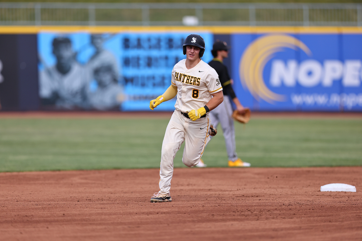 D3baseball tweet media