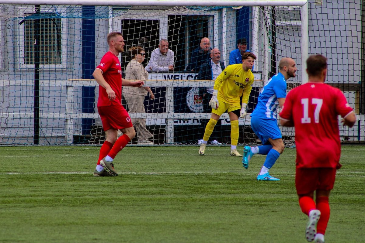 🇾🇪DEAN WILSON ✍️🏻🇾🇪

Dean Wilson signs for The Cads 🧤

The 19-year-old goalkeeper was a product of the Partick Thistle Youth system before joining East Kilbride last summer, after a short loan stint at Stenhousemuir. 

Dean - who made his debut in our 4-1 pre-season victory over