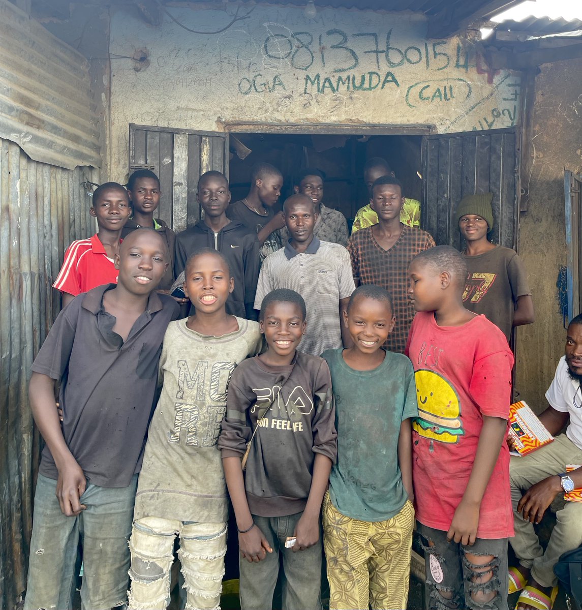 LilGiftedHands's tweet photo. LGHM boys with Oga Mahmuda (middle)
#LGHM #LittleGiftedHandsMatter #youngtech #mechanics #welders #welding #giftedhands #logbook #logbookday #automotivedreams #changingfutures https://t.co/yCZv3motcy