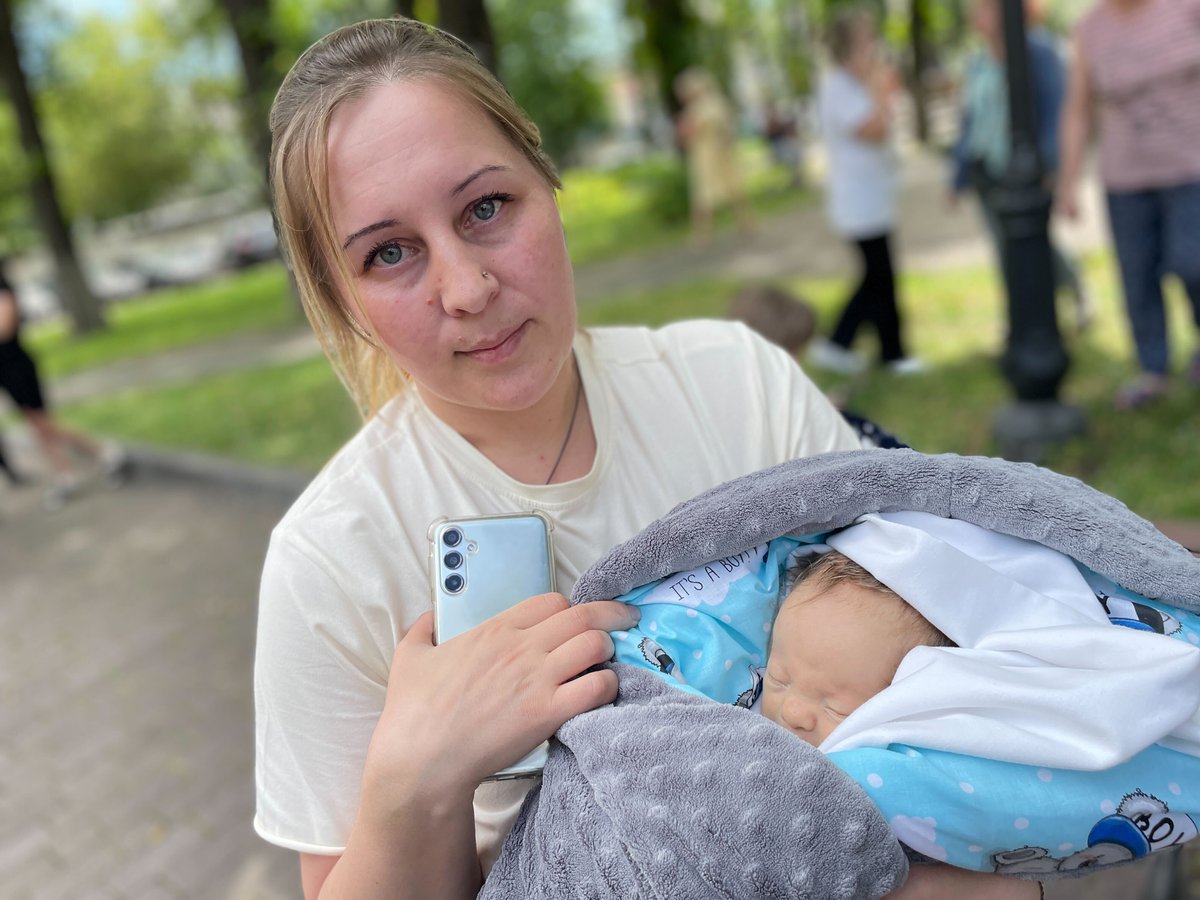 KyivIndependent's tweet photo. "I don't understand how people can be such animals. Even animals don't do such things. They are not even animals," Alla Nesolionova, a doctor at the cardiology center at the Okhmatdyt hospital, told the Kyiv Independent.

"I don't know how these pilots can launch missiles. They know the targets. They know the coordinates."

📷 Chris York/The Kyiv Independent
