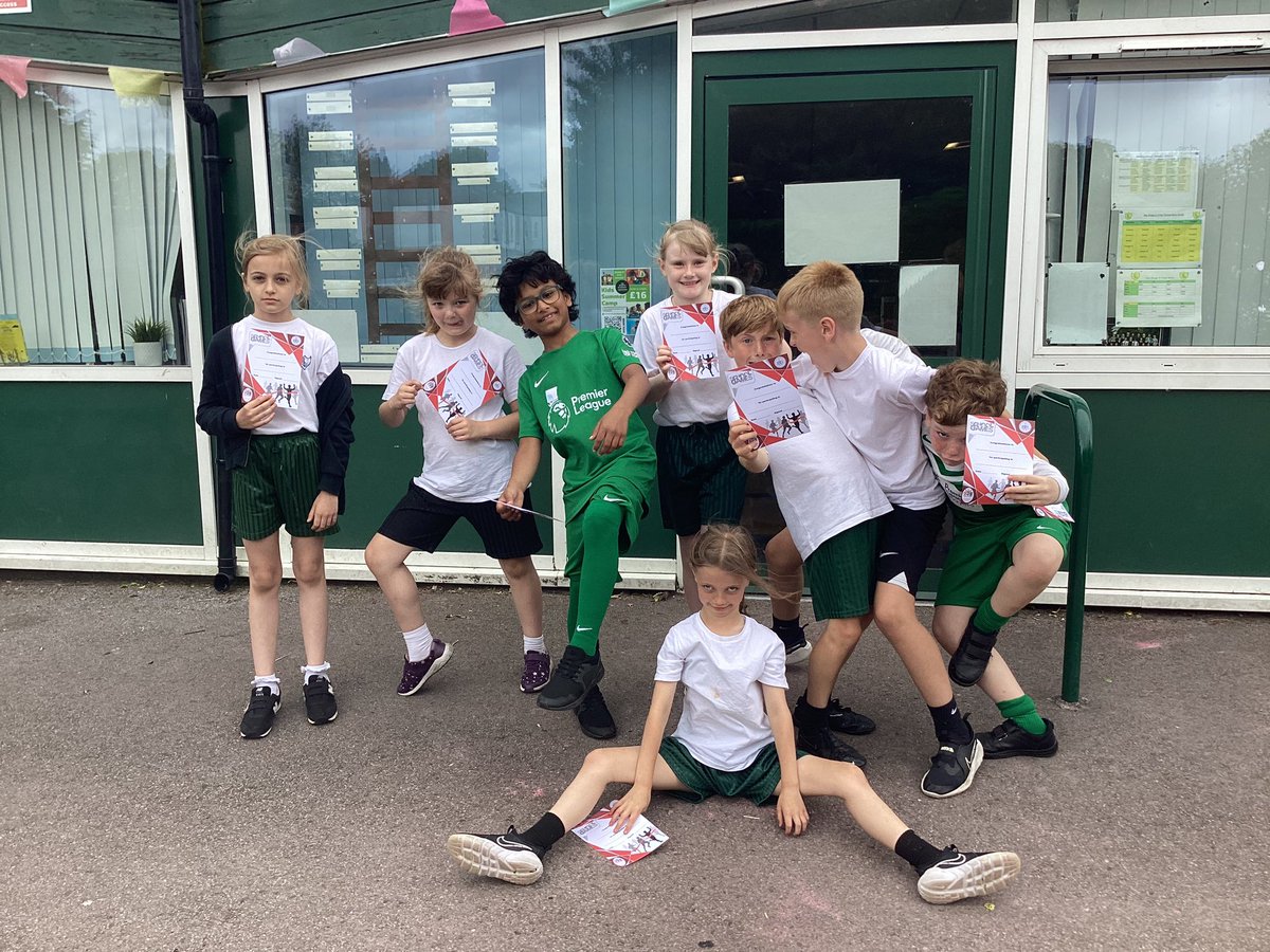 Year 4 did a fantastic job at our Athletics competition! We even have two 400m sprint winners! 🏆 <a href="/ecclaneendsPE/">EcclaneendsPE</a>