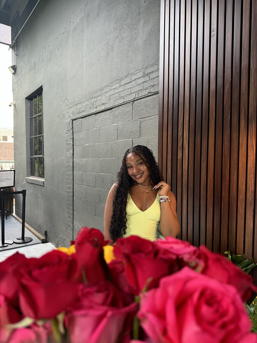 nardaaa__'s tweet image. birthday girl💕