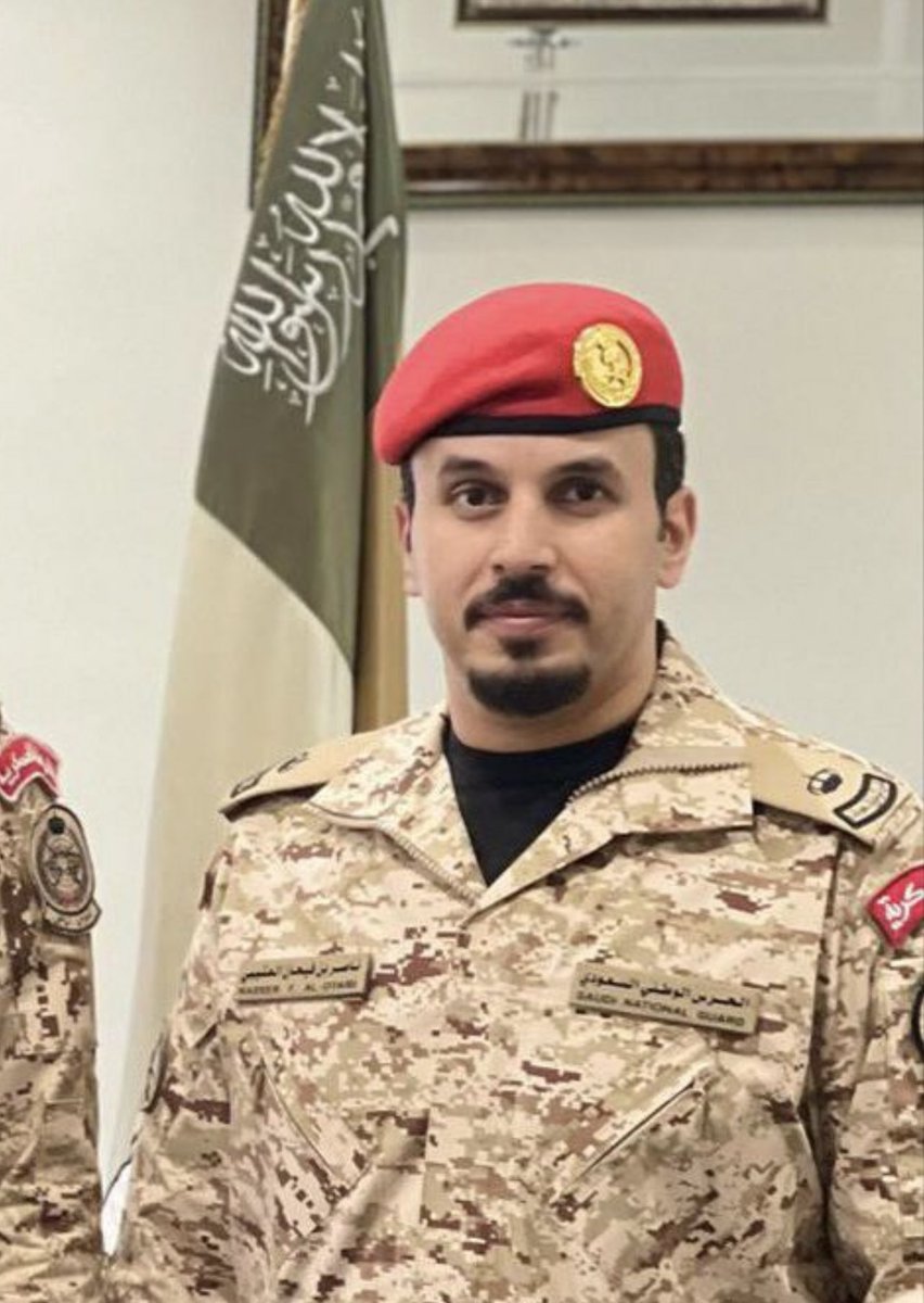 تهنئة لـ الرائد : 
ناصر بن فيحان بن ناصر بن جعيلان الحافي 
بمناسبة صدور الامر الملكي الكريم 
بترقيته الى رتبة ( رائد ) 
سائلين الله له التوفيق والسداد ، الف مبروك