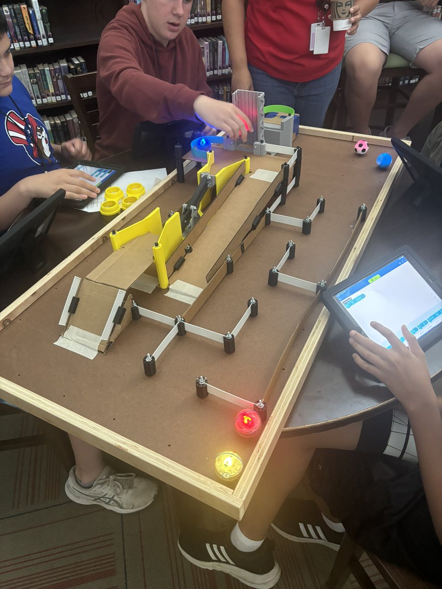 Anna Fitzsimmons tweet media