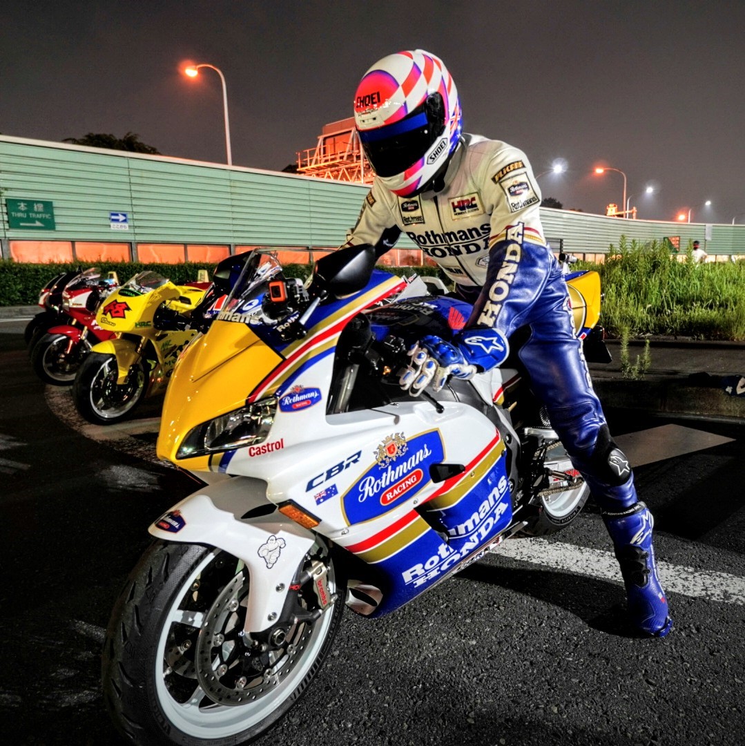 ライダーもレプリカ化してます。(笑 1992年型ワイン・ガードナー。一時