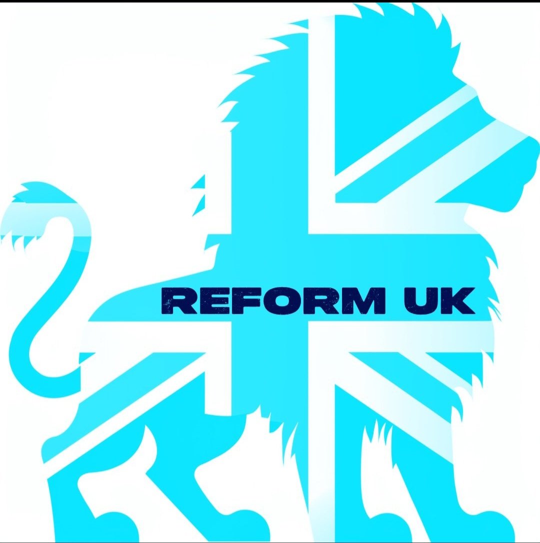 sct_ltd's tweet photo. @WayneGb88 @daveatherton @kelvmackenzie @reformparty_uk @Nigel_Farage @Nigel_Farage speaks from his heart. He loves ๐ฌ๐ง. He's not without fault but who is? He's open & honest & says what most people think. Hence, he doesn't need scripts. Time for ๐ฌ๐ง to wake up, the status quo isn't working. Never #LABOURSLOSING. It's time for @reformparty_uk ๐โ๏ธ๐ฌ๐ง https://t.co/nnNYPVPvpP