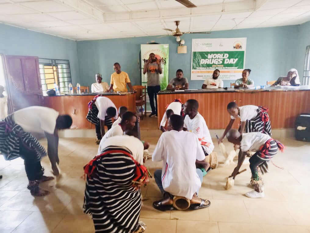 LinksNig's tweet photo. #CLHEI
#YouthRiseNigeria
#WeAreaPeople

Earlier today, CLHEI with support from @YouthRISE_NG commemorated the world drugs day in Ushongo LGA, Benue State, Nigeria with the theme "evidence is clear: Invest in prevention". https://t.co/soaiuKvELk