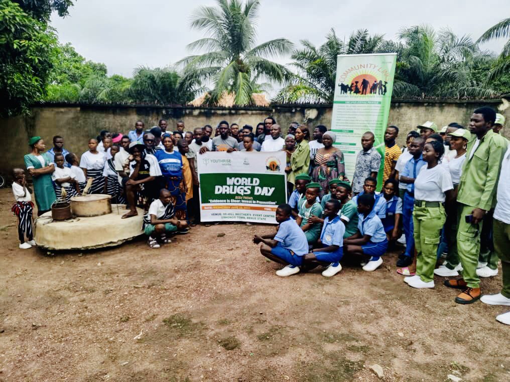 LinksNig's tweet photo. #CLHEI
#YouthRiseNigeria
#WeAreaPeople

Earlier today, CLHEI with support from @YouthRISE_NG commemorated the world drugs day in Ushongo LGA, Benue State, Nigeria with the theme "evidence is clear: Invest in prevention". https://t.co/soaiuKvELk