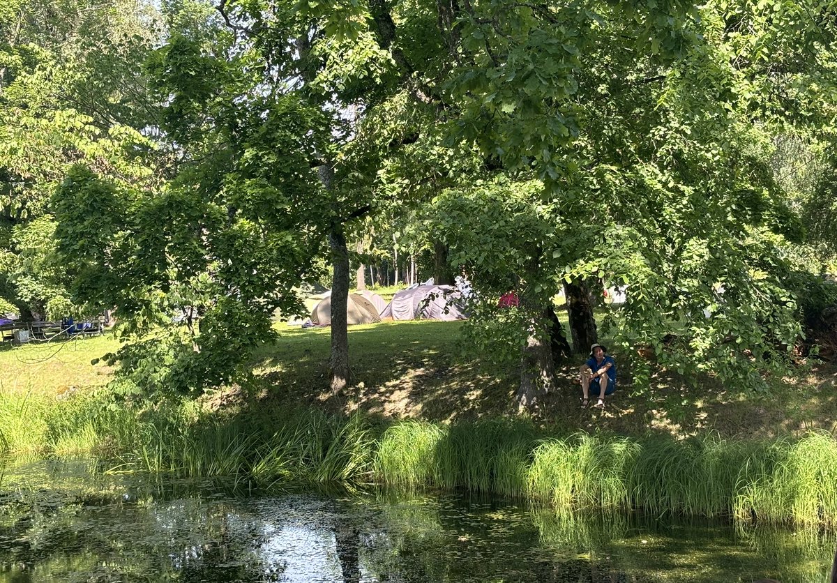 Great connecting in Latvia at the Conference of Adventure Therapy in Europe, presenting on sustainable &amp; ethical outdoor therapy! Exciting conversations had and research plans hatched! And a wonderful accompanying chorus of 🐸to aid 🏕️ conference accommodation!  <a href="/LJMUPsychology/">LJMU Psychology</a>