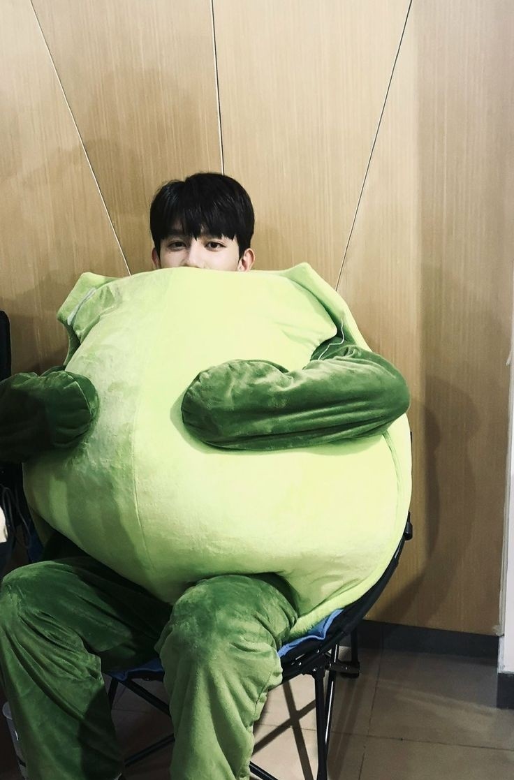 lUuUCuuU 🤏🏻🥹🫨