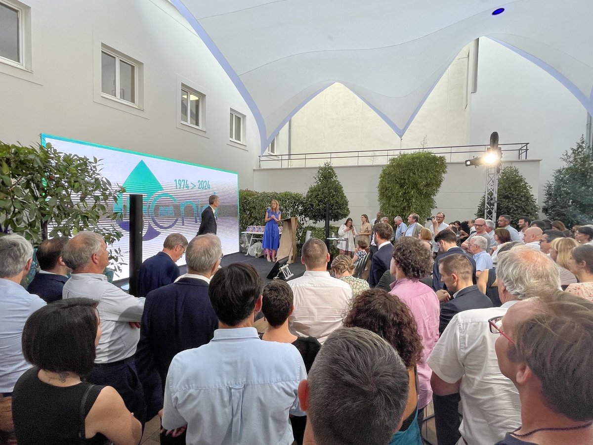 Eliance - Des éleveurs. Une Ambition. (@eliance_elevage) on Twitter photo Aux 50 ans du CNIEL c’est le moment des festivités pour célébrer tous ceux qui ont fait l’interprofession laitière et dire merci à <a href="/ThRoquefeuil/">Roquefeuil</a> 🤗 Aux 50 ans du CNIEL c’est le moment des festivités pour célébrer tous ceux qui ont fait l’interprofession laitière et dire merci à <a href="/ThRoquefeuil/">Roquefeuil</a> 🤗