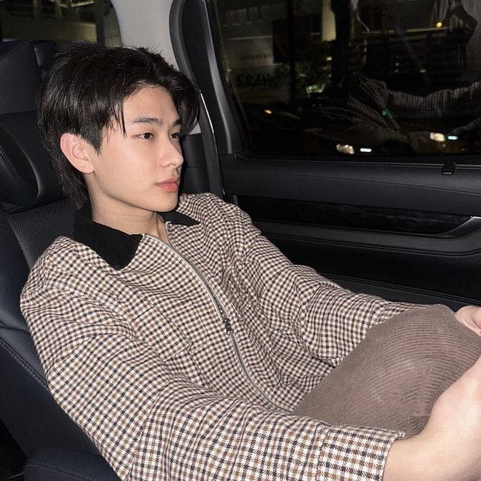 kh1ovele's tweet photo. วันนั้นตาไม่ถึง                   จะมาหึงไม่ได้นะครับ https://t.co/ruBItPQiOF