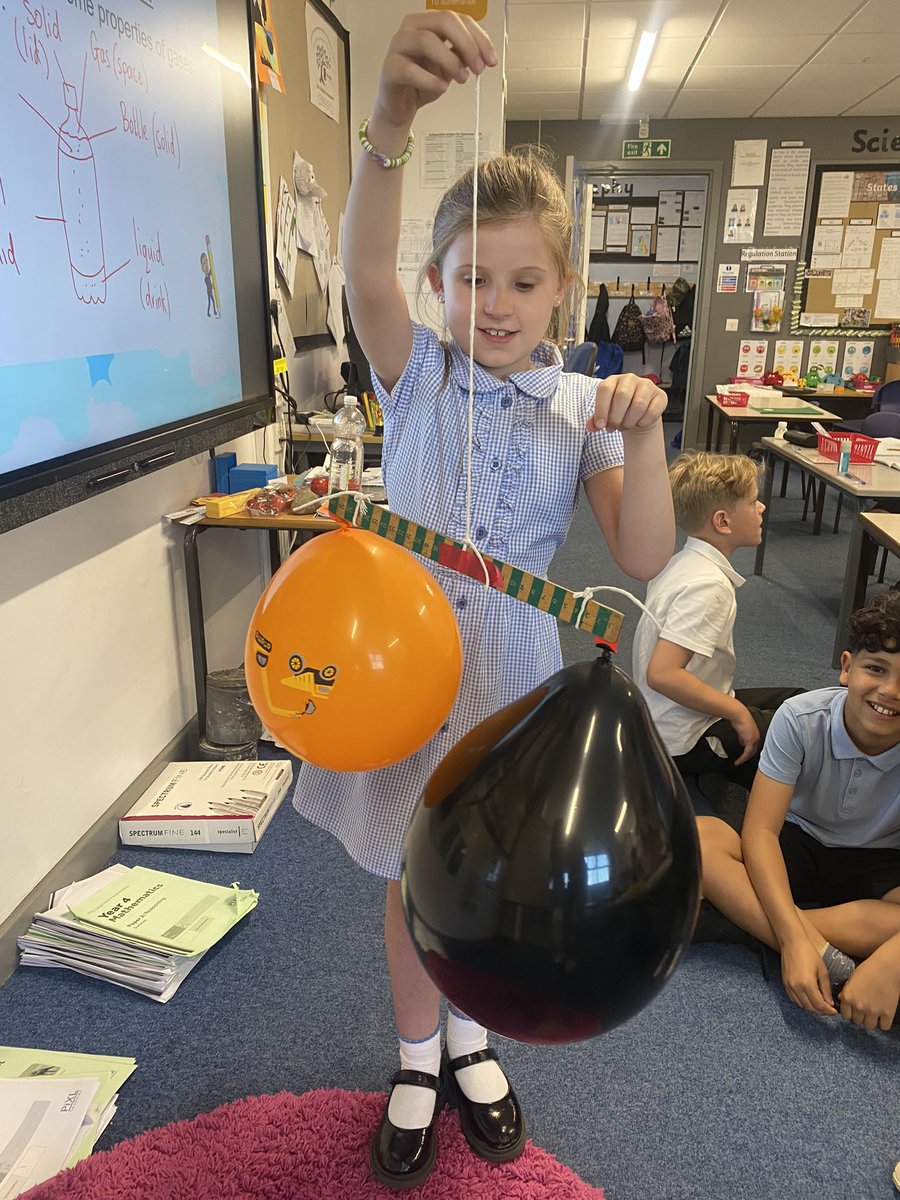 PatPriAcad's tweet photo. Does gas have a weight? Well, we answered this question in many ways, this being one. The answer is, yes, of course it does and we demonstrated that using fizzy drinks and these balloons. #patscience #pat4enquiry #eboractrust https://t.co/4XNWM35rXC
