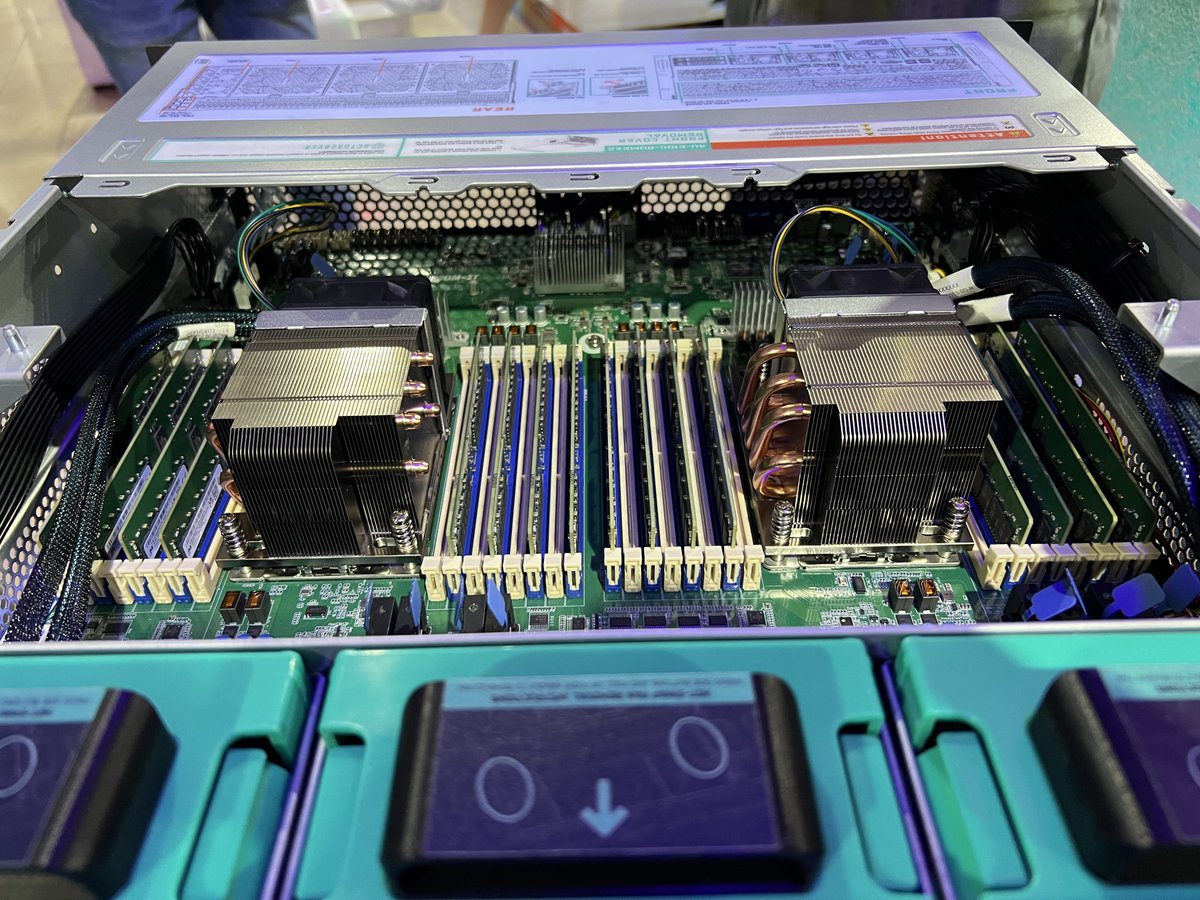 crypto_blog's tweet image. Had a good look at the new AMD Dual EPYC-based @octoserver systems by @octominer and when bundled with their custom Nvidia RTX 4090 cooled cards they do look and function great together. #octoserver #gpumining #ai #octominer #miningdisrupt