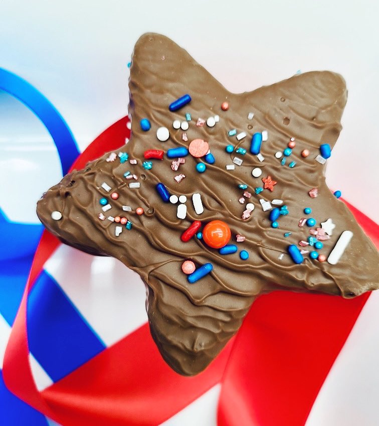 BICandies's tweet image. Our Milk Chocolate Covered Star Brownies (no nuts added) is a delicious treat to celebrate the upcoming July 4 festivities! Available now, exclusively at our Hilo and Ala Moana Center stores, while supplies last!