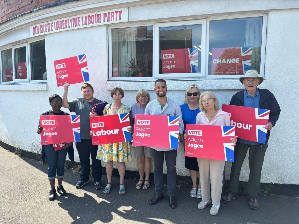 This morning’s team were out in Wolstanton 🌹