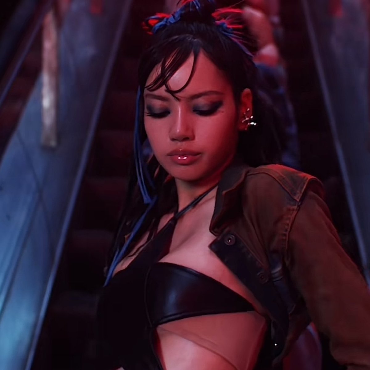 lisademanoban's tweet image. baby                                                    i’m a rockstar