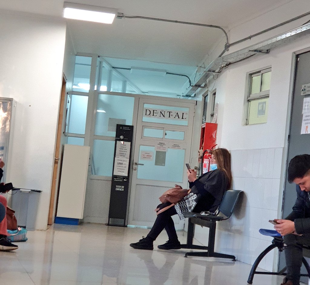 CESFAM Quebrada Verde entrega 11 números para atención dental, a los adultos mayores que madrugan desde las 5 de la mañana para alcanzar una atención, hay consideración alguna pese al frio? <a href="/JorgeSharp/">Jorge Sharp</a> <a href="/MunicipioValpo/">Muni Valparaíso</a> <a href="/cmvalparaiso/">Corporacion Municipal Valparaíso</a> <a href="/radio_festival/">Radio Festival</a> <a href="/twittcafechile/">Una Nueva Red Social</a>  <a href="/portalesfm/">Radio Portales Valparaíso</a>