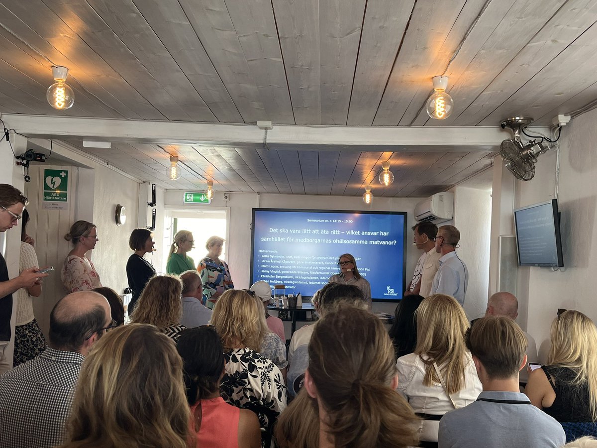LIFse's tweet photo. Det ska vara lätt att äta rätt - vilket ansvar har samhället för medborgarnas ohälsosamma matvaror? Intressant seminarie av @novonordisk . #almedalen2024 #hälsa Panel med @Cancerfonden @moderaterna @Centerpartiet @RiksHOBS #GenerationPep @unicefsverige https://t.co/mZsWWu4Zcd