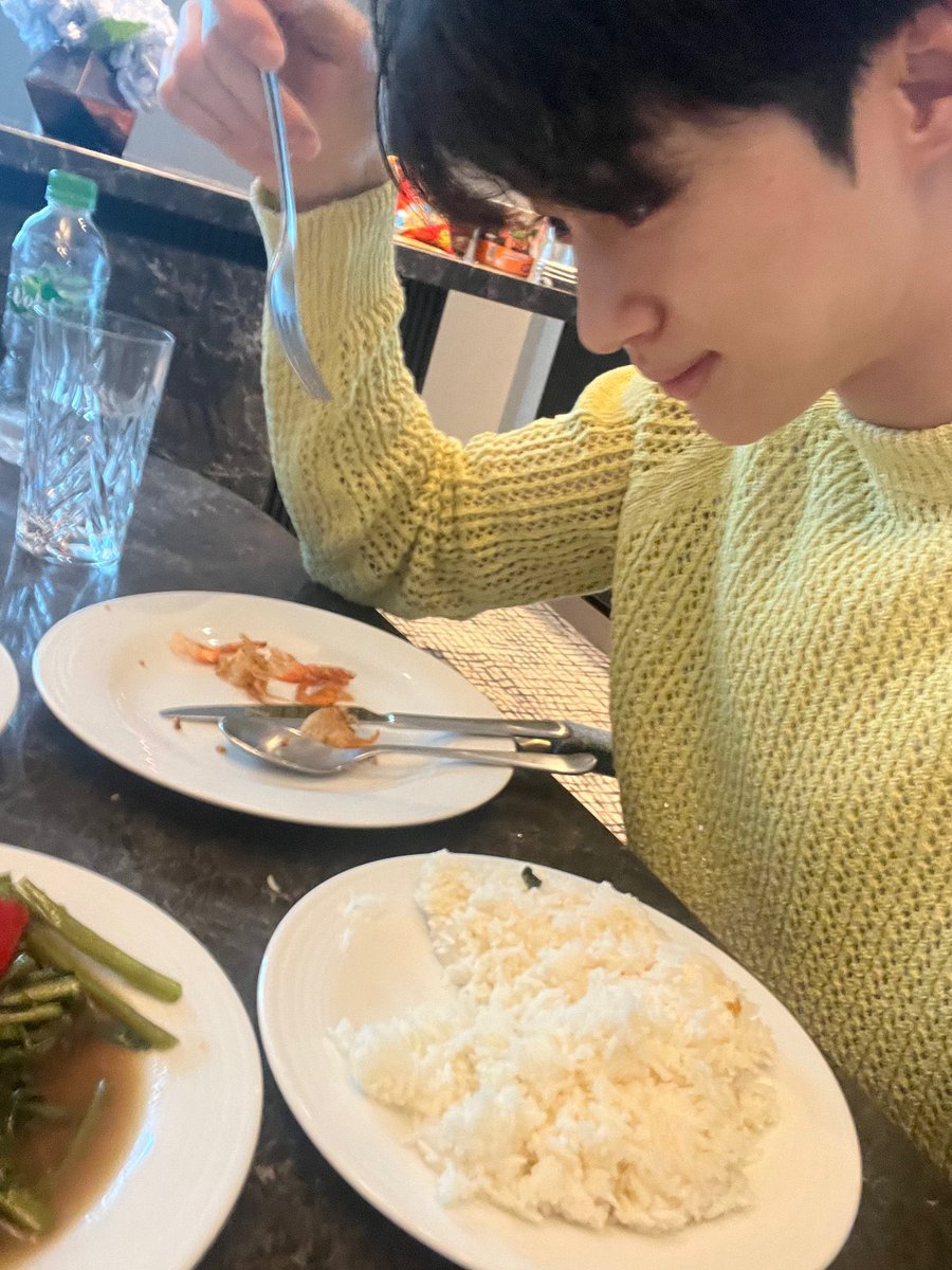 Byeon Wooseok. tweet media